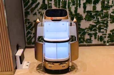 酒店机器人 网红营销新利器，智能科技引领行业变革